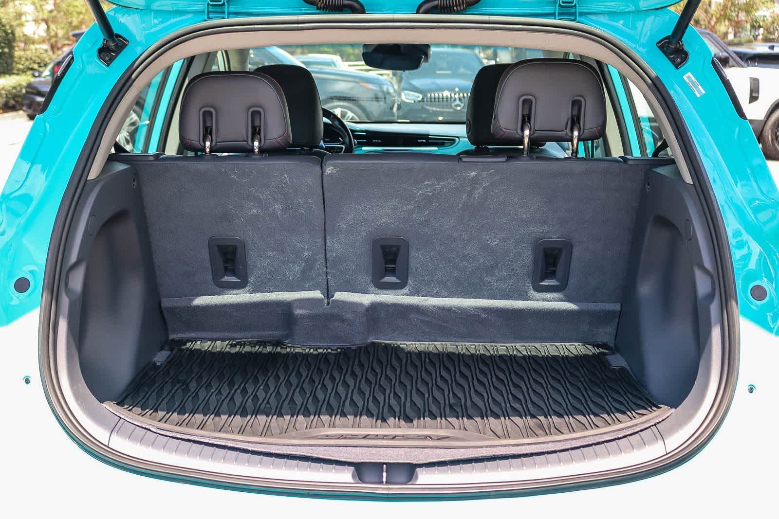 Used 2020 Oasis Blue Chevrolet Premier image 27