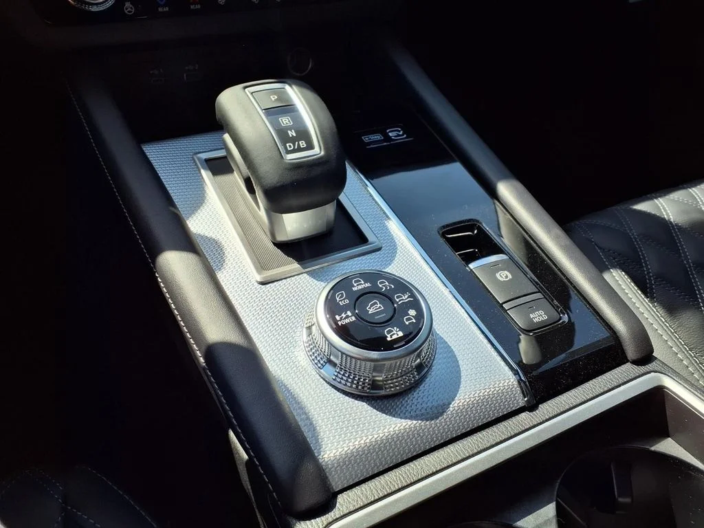 New 2026 Gray Nissan Platinum image 11