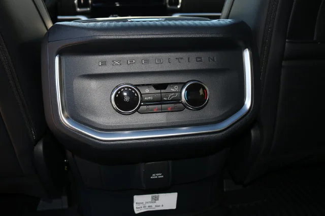 New 2027 Nocturnal Blue Metallic Ford MAX Platinum image 40