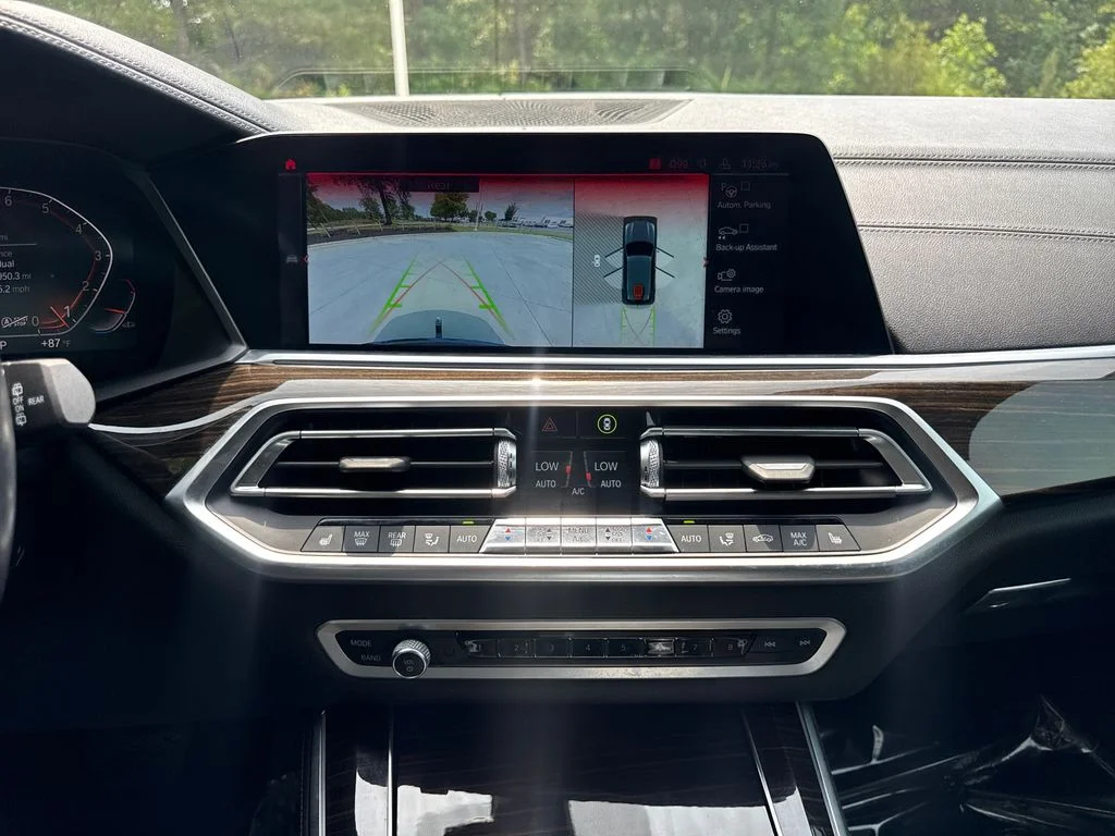 Used 2019 Gray Metallic BMW xDrive40i image 18