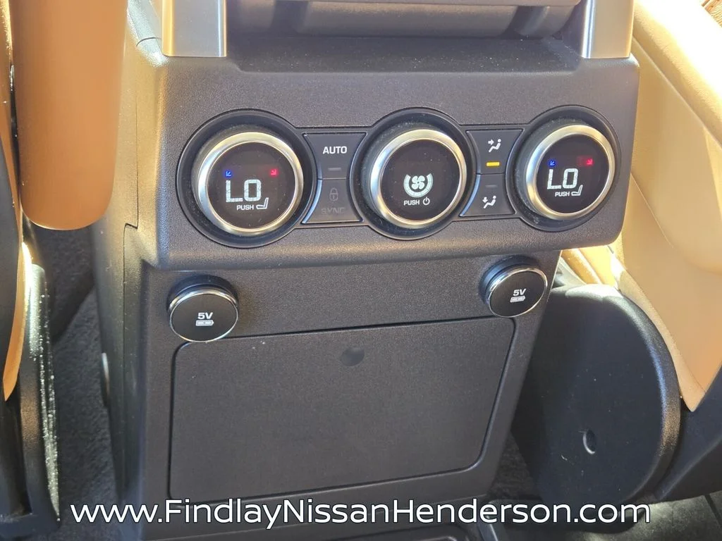 Used 2019  Land Rover HSE image 13