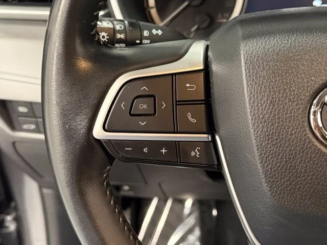 Used 2023 Gray Toyota XLE image 18