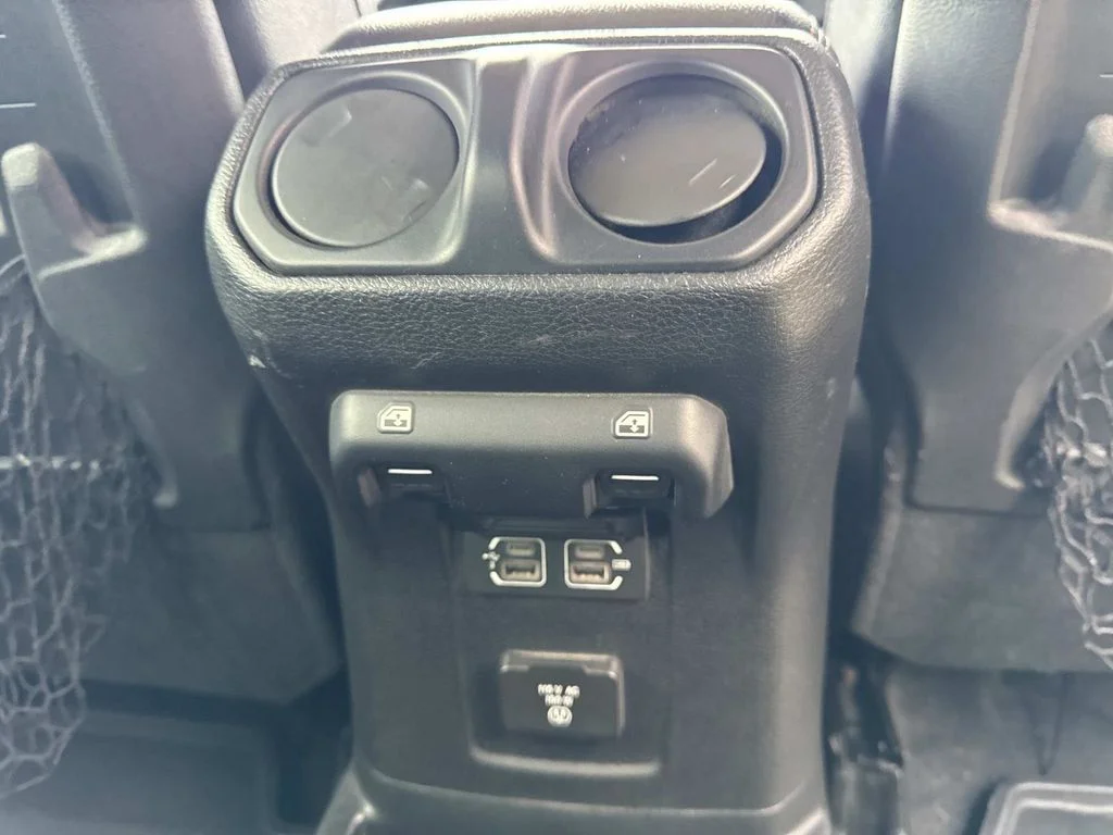 Used 2018 Red Jeep Unlimited Rubicon image 24