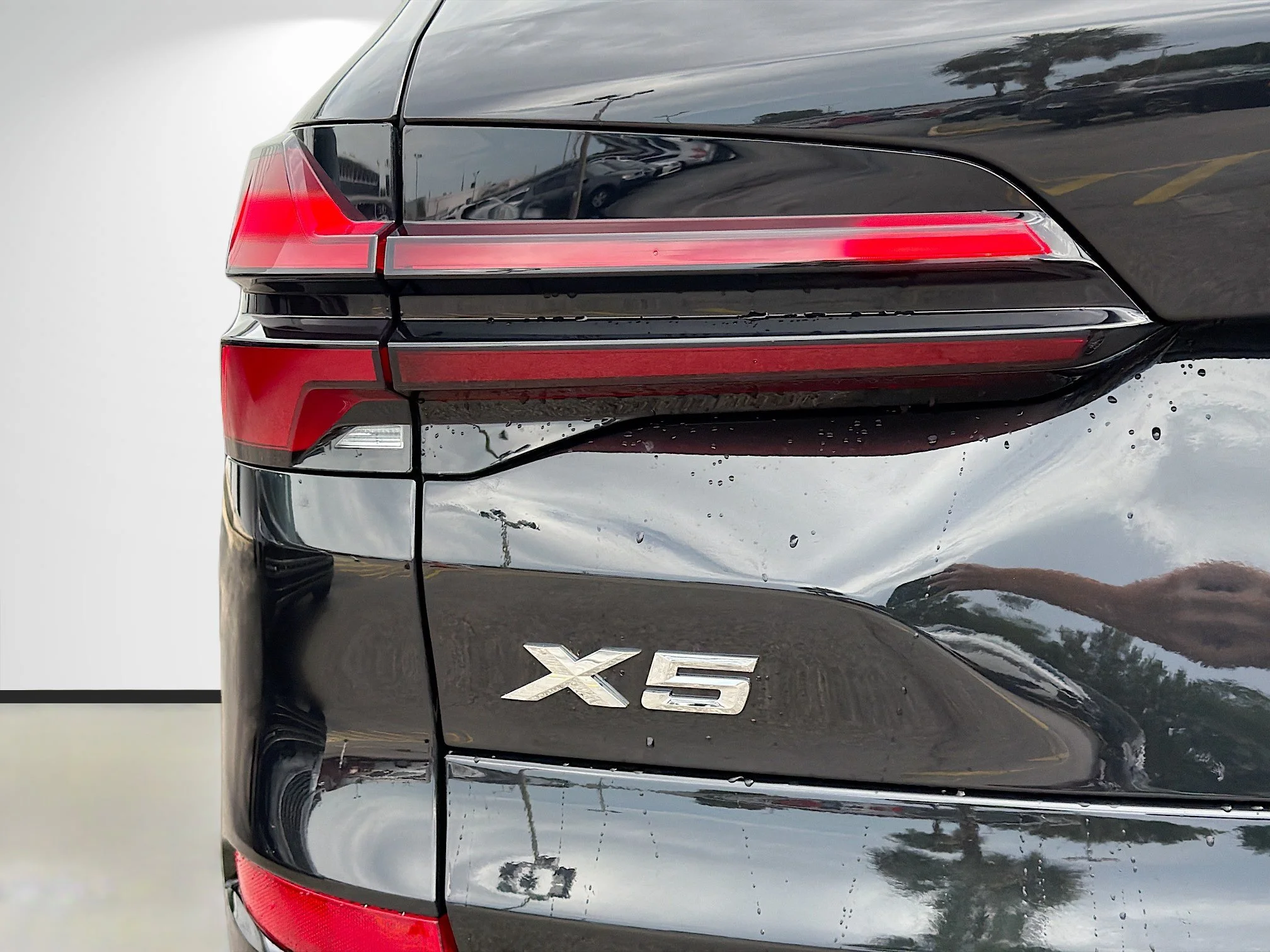New 2026 Black Sapphire Metallic BMW xDrive50e image 10