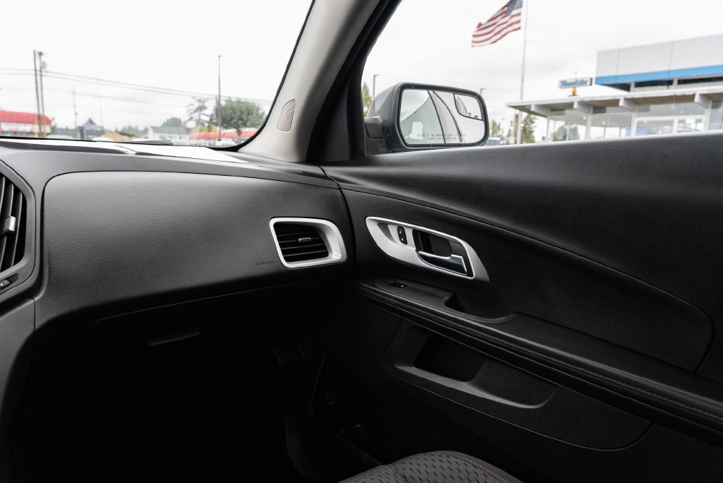 Used 2013 Black Chevrolet LS image 10