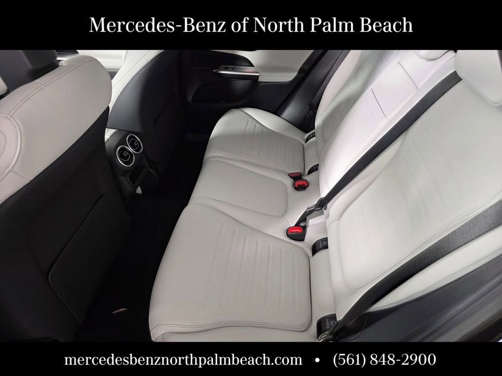 New 2026 Graphite Grey Metallic Mercedes-Benz GLC 300 image 40