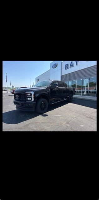 New 2026 Agate Black Metallic Ford Lariat image 7