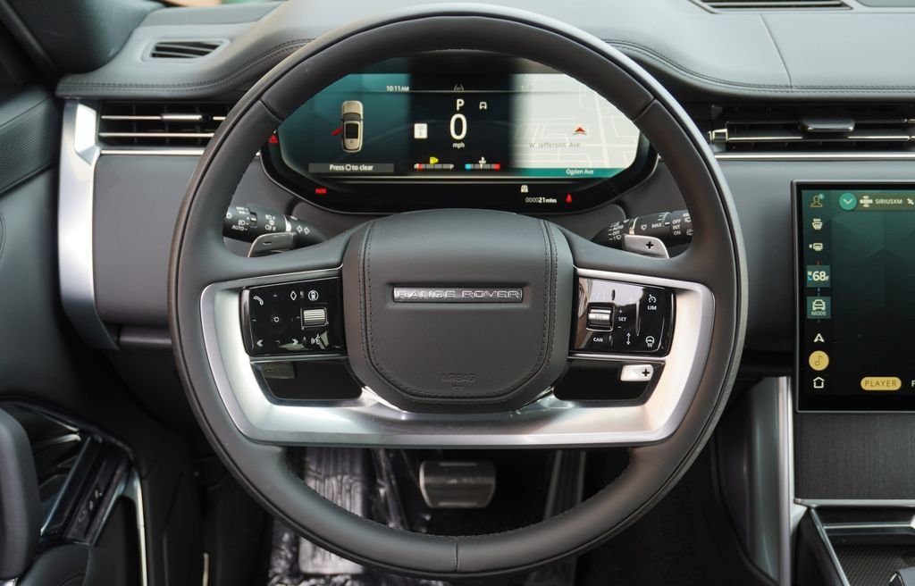 New 2026 Santorini Black Land Rover SE image 17