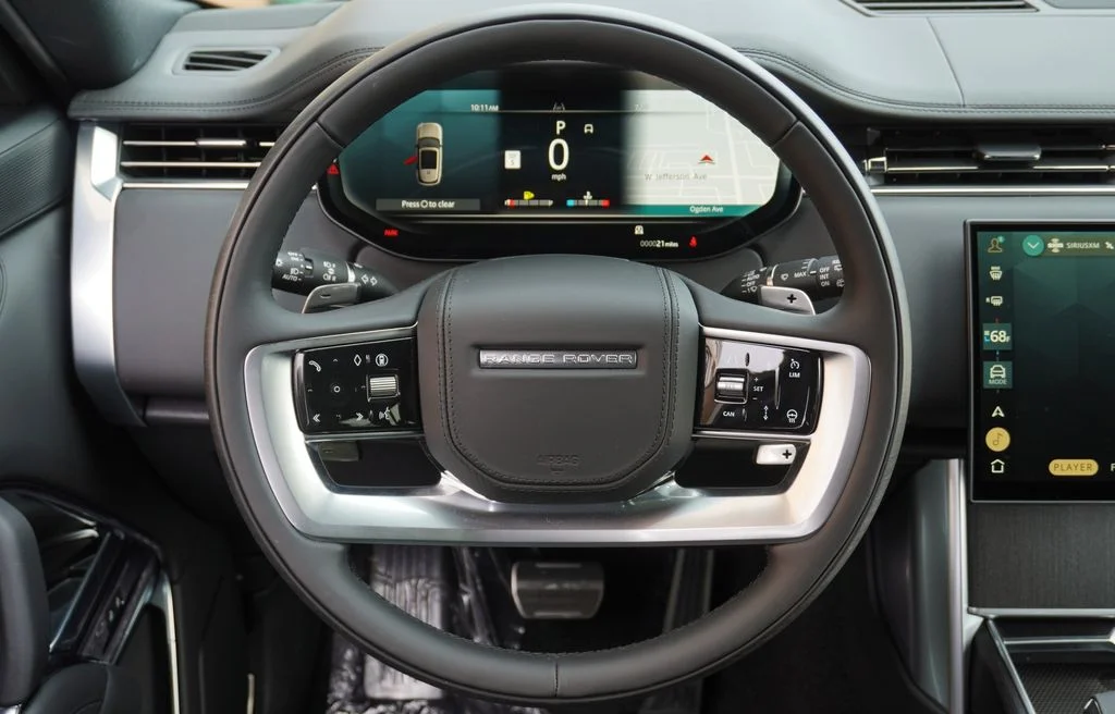 New 2026 Santorini Black Land Rover SE image 18