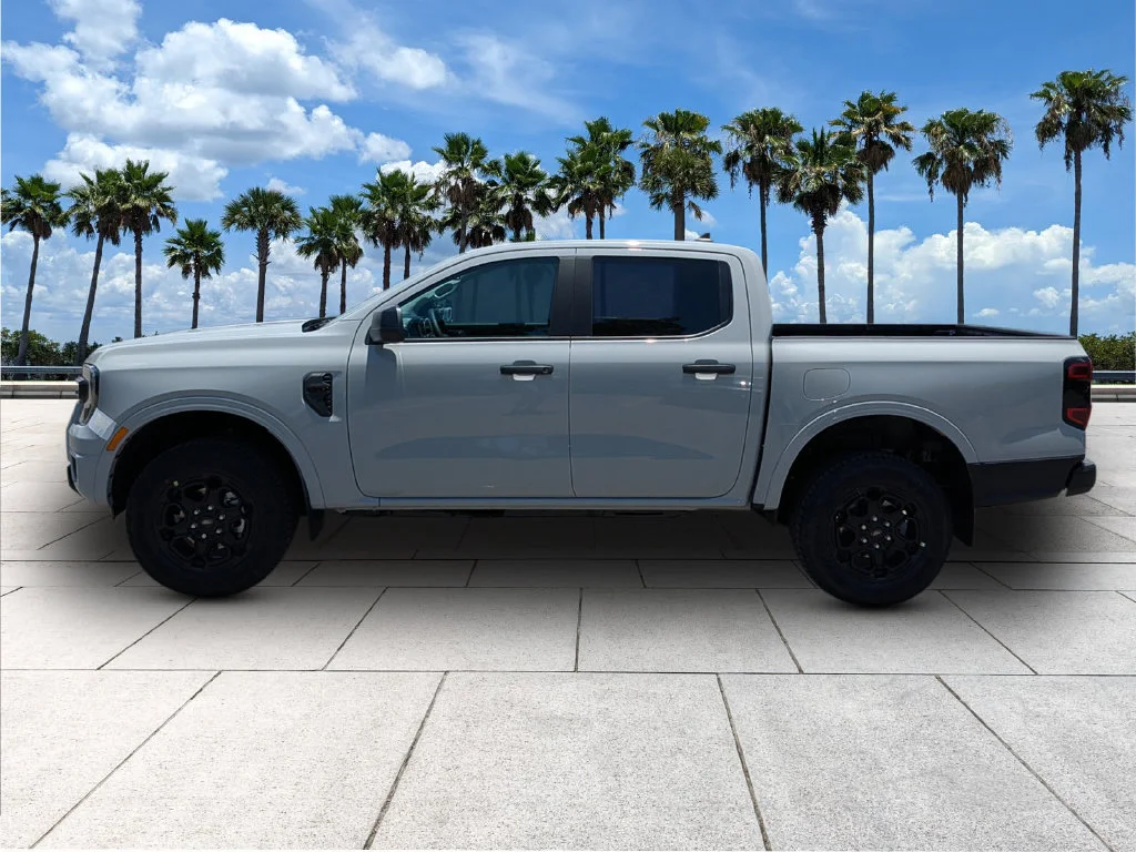 New 2026 Avalanche Ford XLT image 4