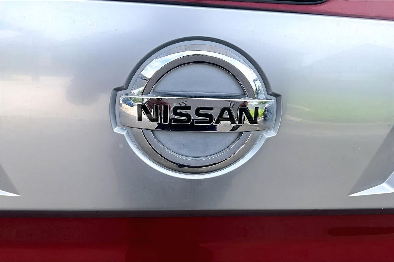 Used 2021 Cardinal Red Metallic Nissan Platinum Reserve image 31