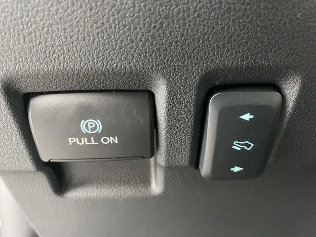 New 2026 Avalanche Ford Lariat image 16