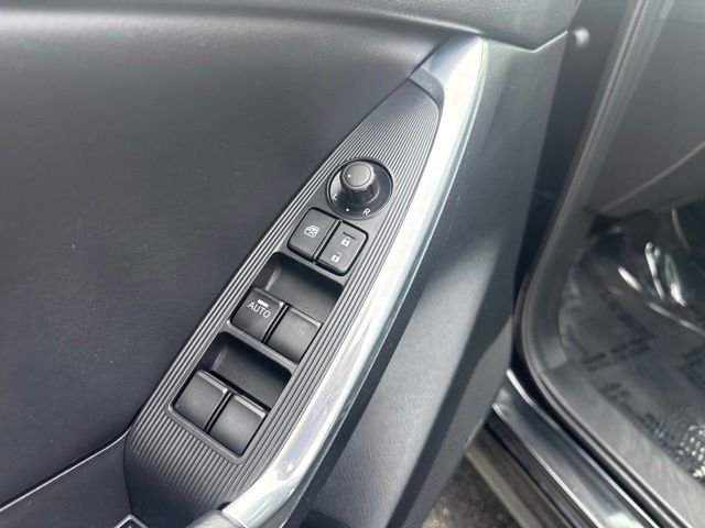 Used 2015 Black Mazda Grand Touring image 16