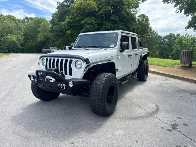Used 2020 White Jeep Sport image 3