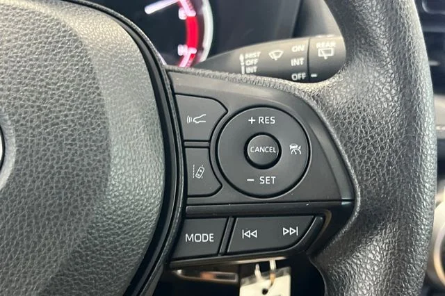 Used 2025 Silver Toyota LE image 27