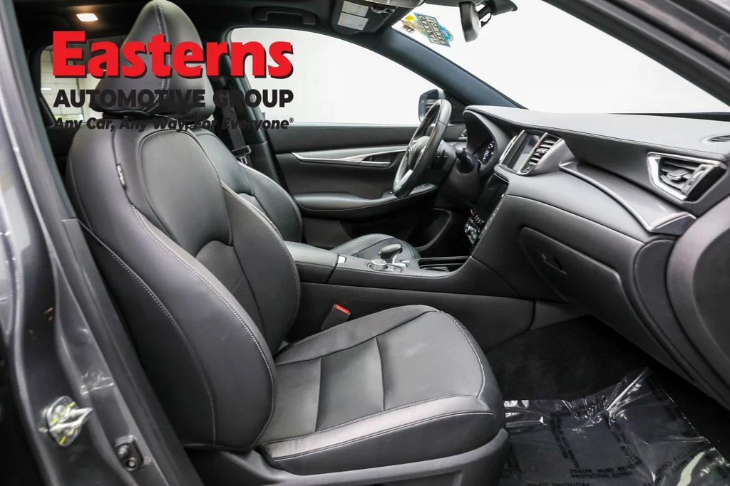 Used 2022 Gray INFINITI LUXE image 25