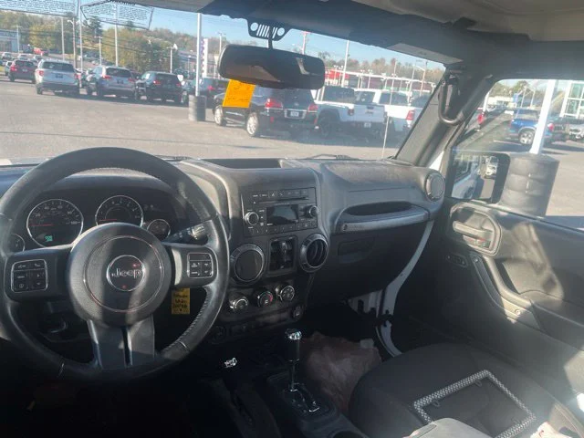 Used 2018 White Jeep Unlimited Sport image 11