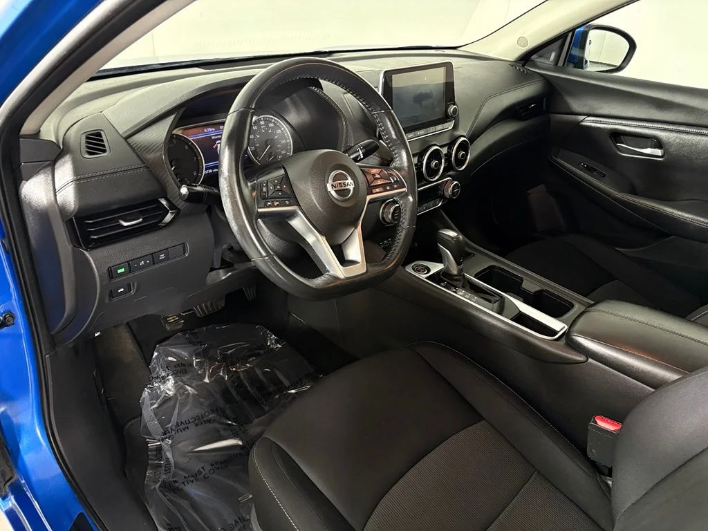 Used 2021 Blue Nissan SV image 16
