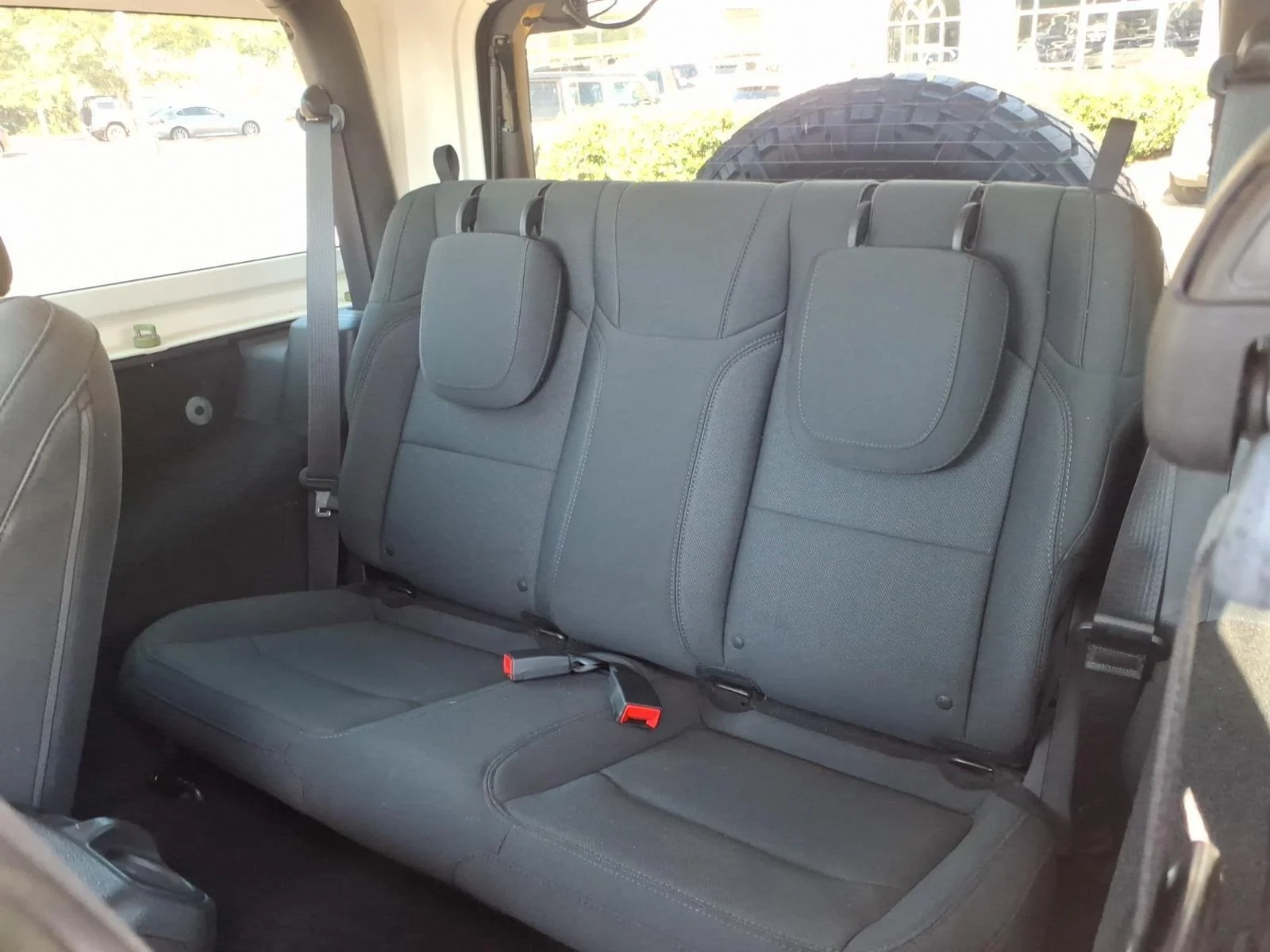 Used 2018 Granite Crystal Metallic Clearcoat Jeep Sport S image 20
