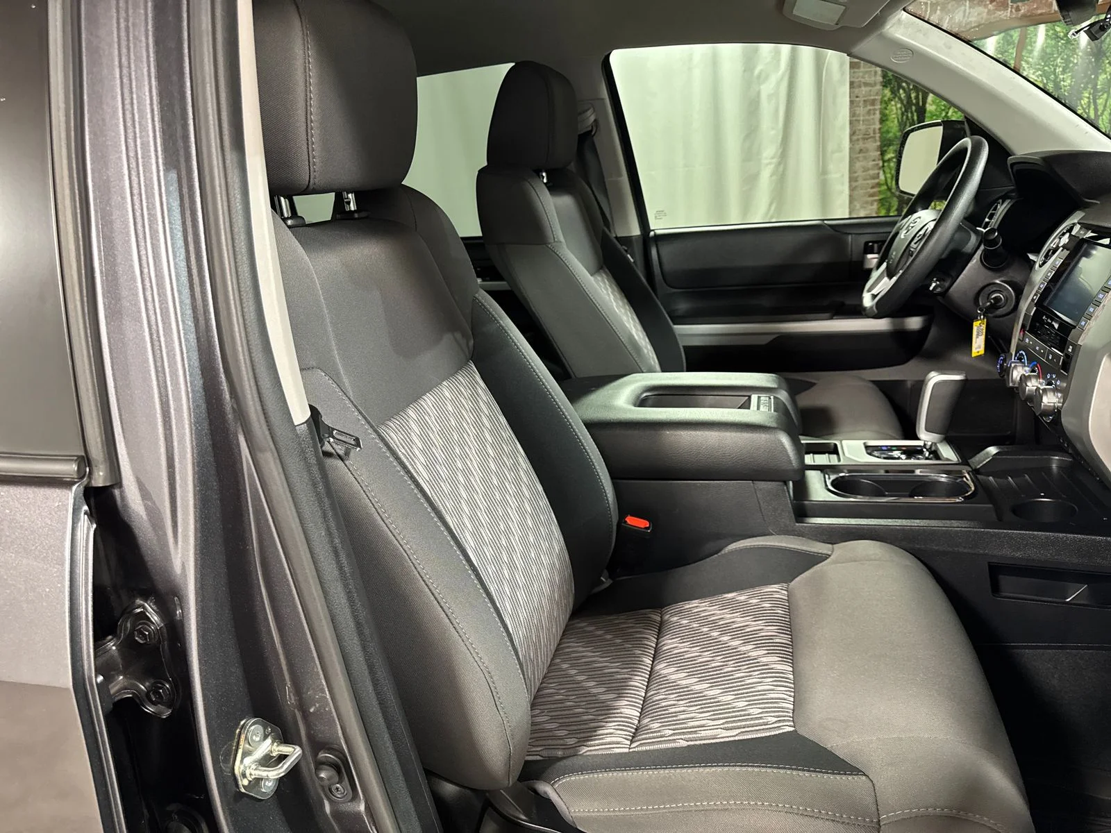 Used 2021 Magnetic Gray Metallic Toyota SR5 image 28