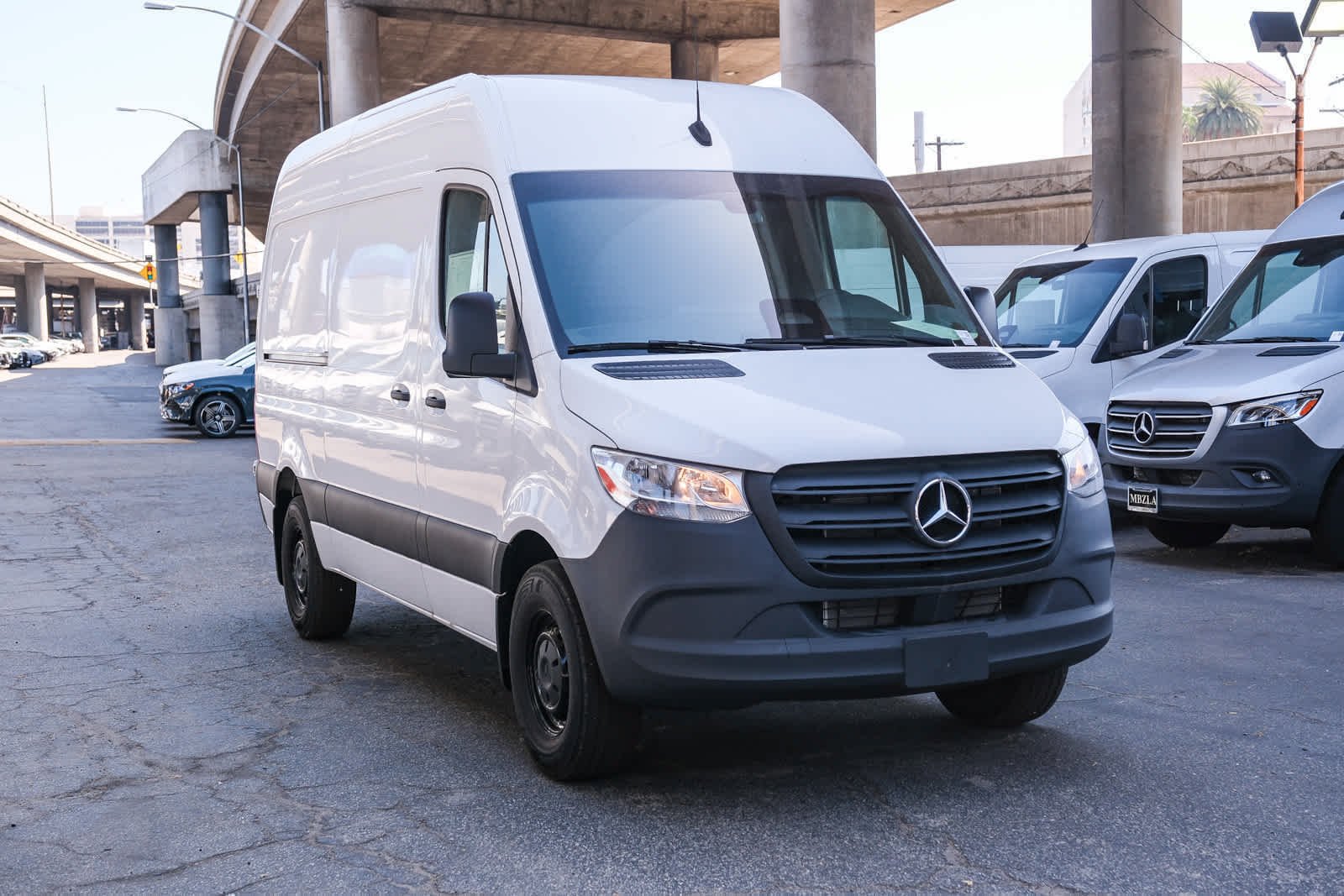 New 2025 Arctic+White Mercedes-Benz Cargo 144 WB  RWD 2.0L 4-Cylinder image 6