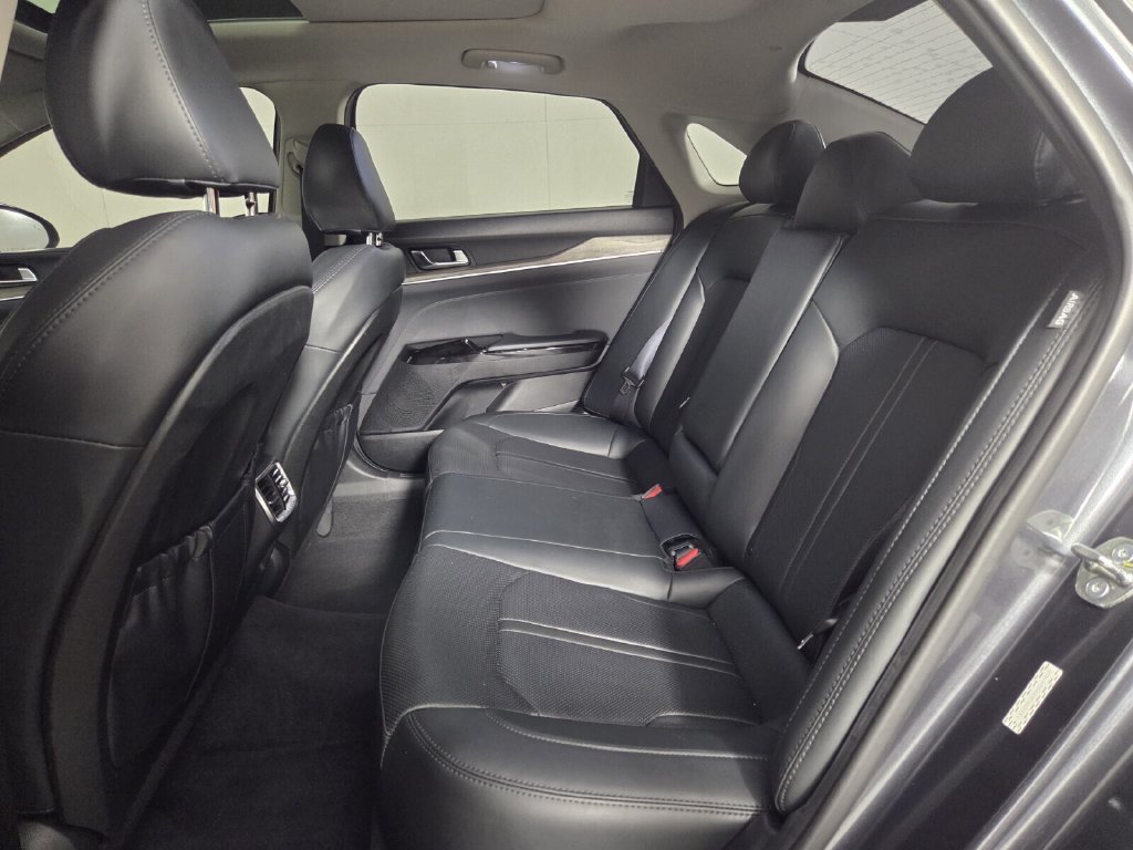 Certified Used 2024 Gravity Gray Kia EX image 24