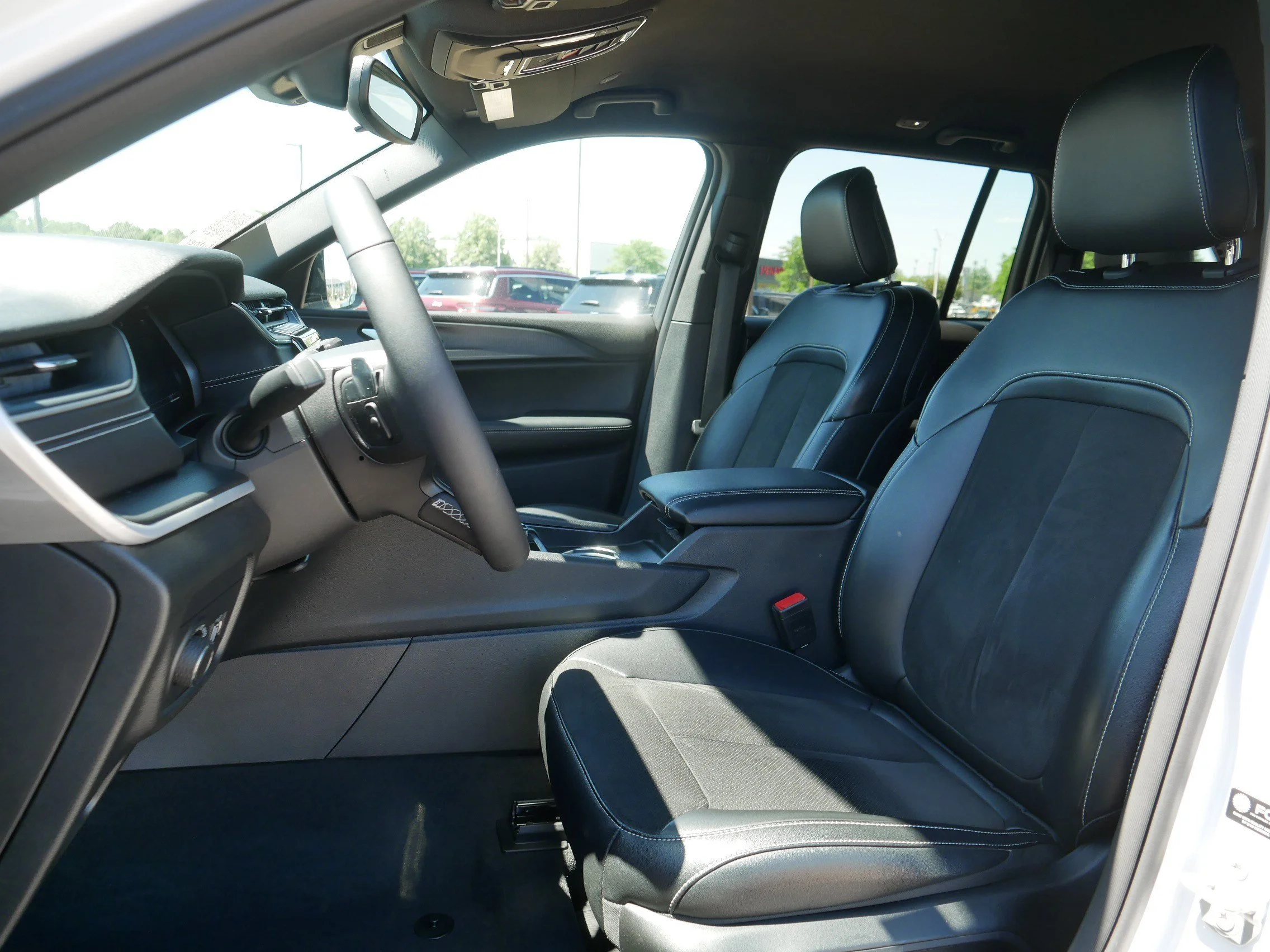 Used 2023 Bright White Clearcoat Jeep Altitude image 36