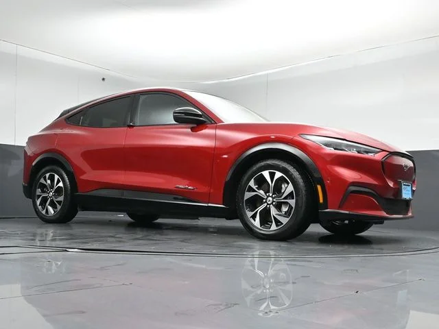 Certified Used 2023 Rapid Red Metallic Tinted Clearcoat Ford Premium image 33