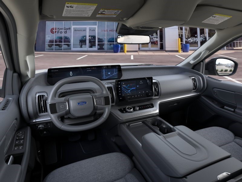 New 2026 Star White Metallic Tri-Coat Ford Active image 10