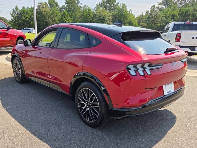 Used 2024 Red Ford Premium image 10