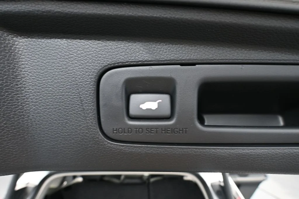 Certified Used 2025 Gray Honda EX-L image 40