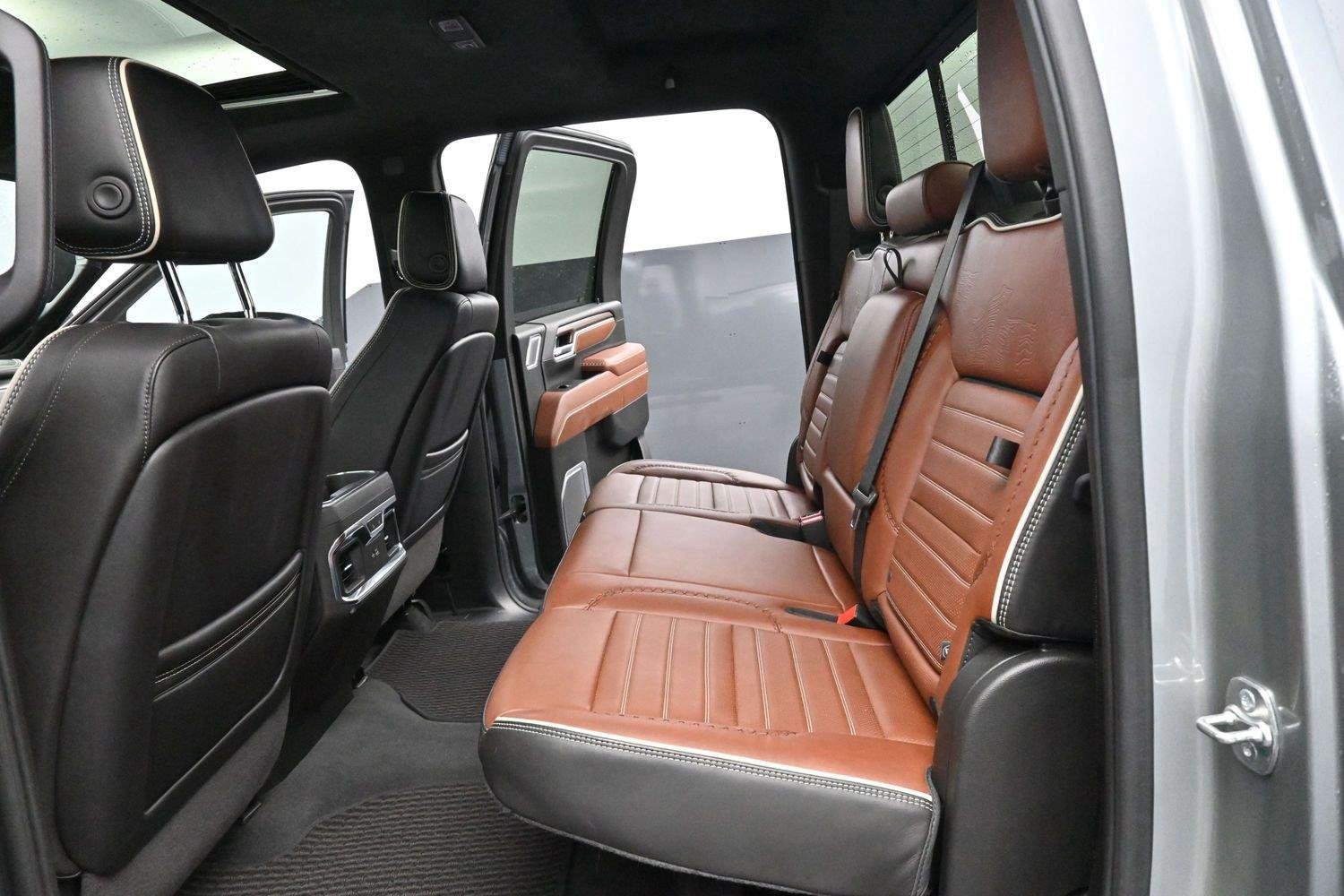 Used 2025 Sterling Metallic GMC Denali Ultimate DRW image 30