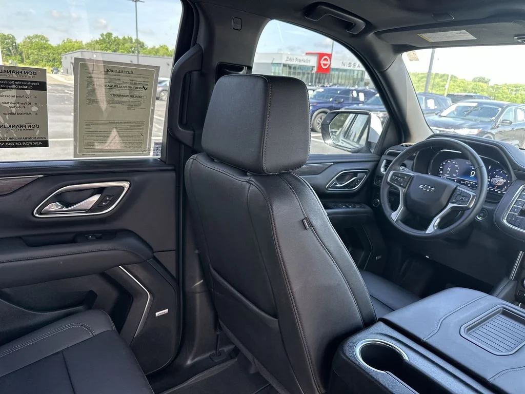 Used 2024 White Chevrolet Z71 image 15