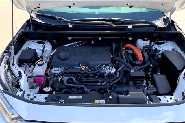 Certified Used 2022 ICE CAP Toyota  image 30
