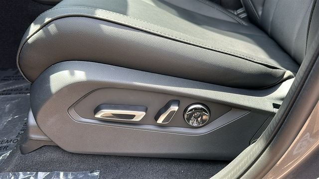 New 2026 Liquid Carbon Metallic Acura Base image 10