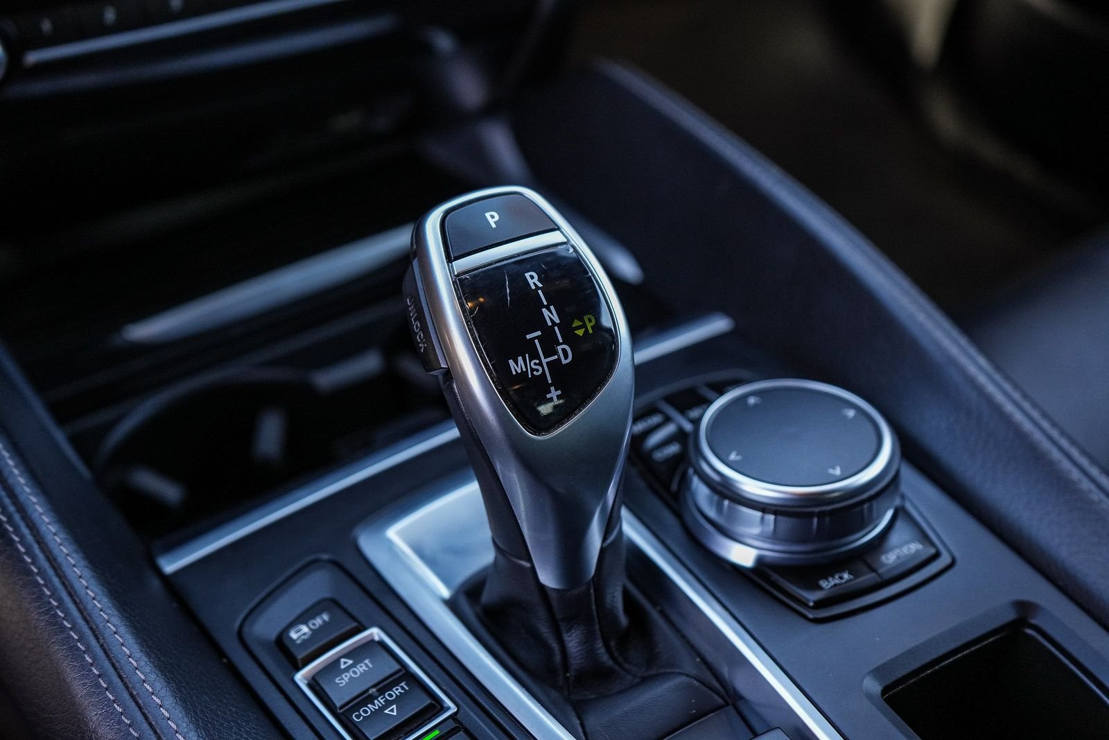 Used 2019 Space Gray Metallic BMW xDrive35i image 24