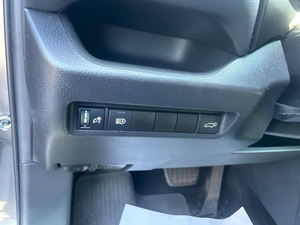 Used 2021 Magnetic Gray Metallic Toyota XLE image 23