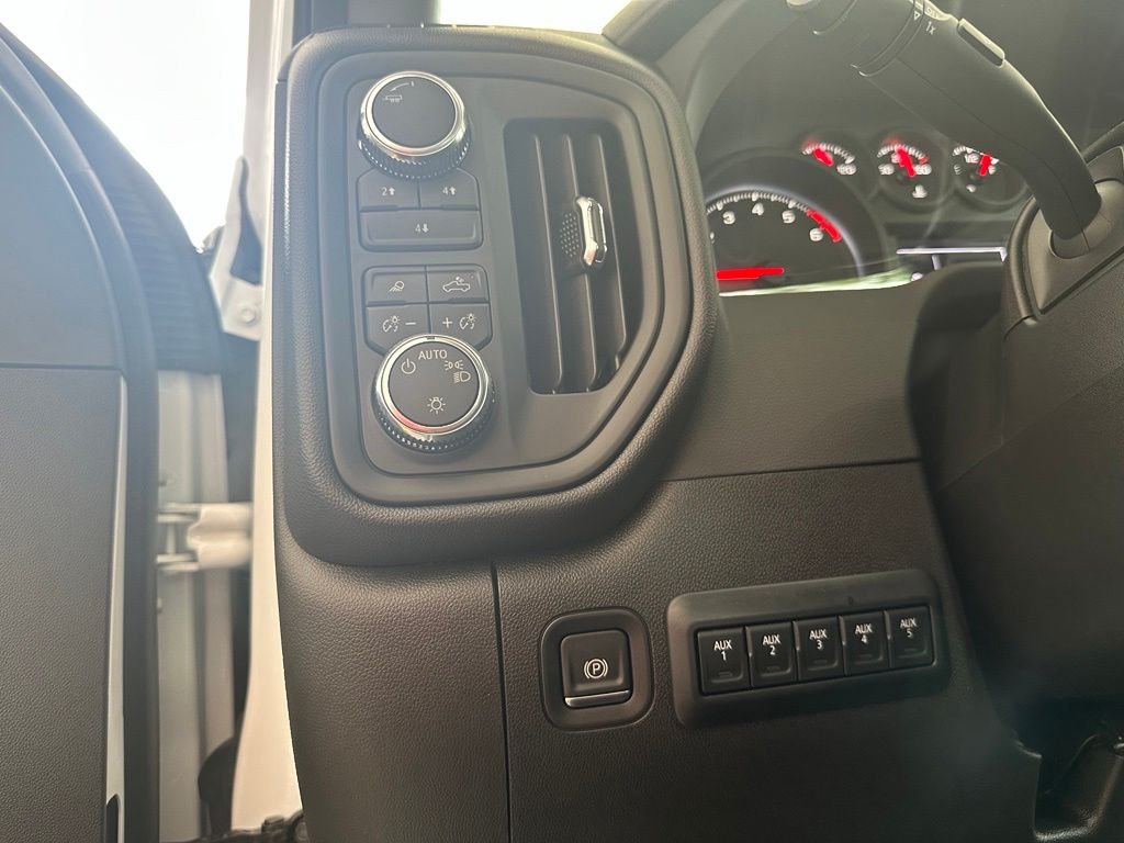 Used 2025 White GMC Pro image 19