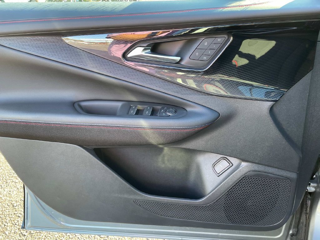 2025 Chevrolet Blazer EV RS - Photo 17