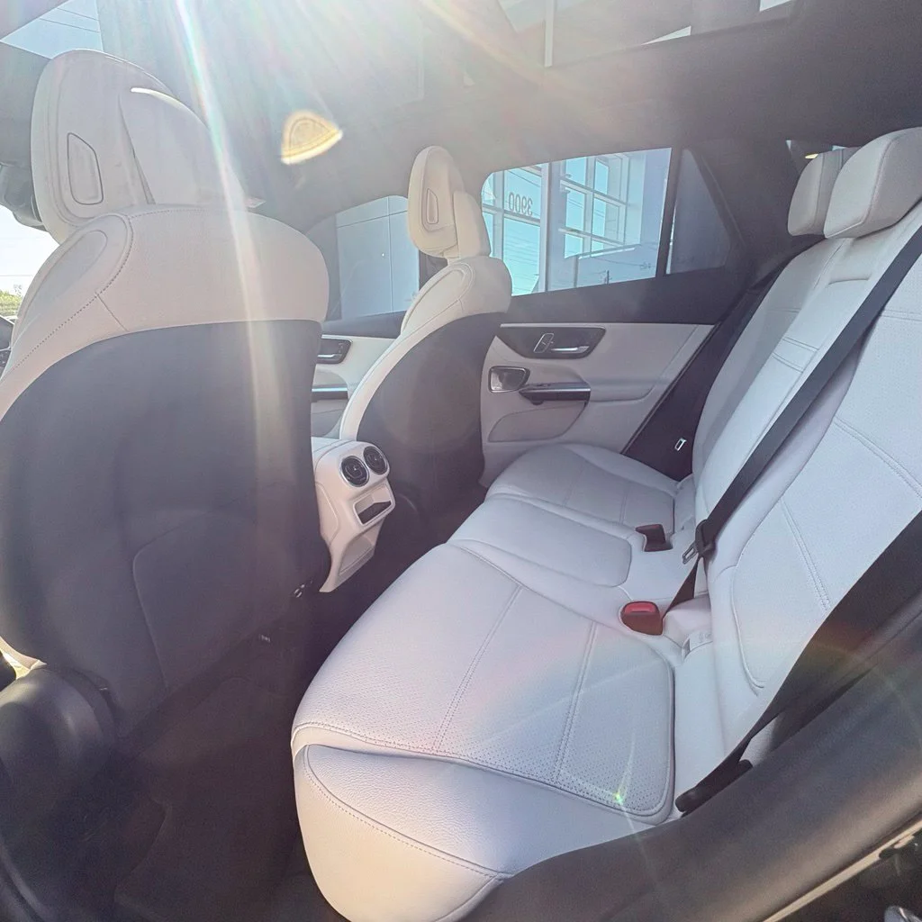 Used 2025 Black Mercedes-Benz GLC 300 image 9