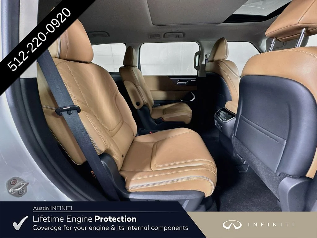 New 2027 White INFINITI LUXE image 37