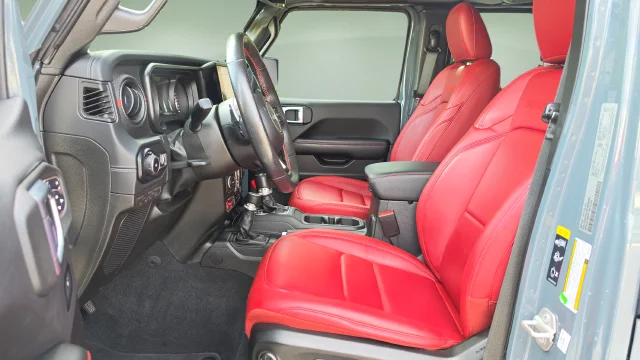 Used 2024 Anvil Clear Coat Jeep Rubicon 392 image 43