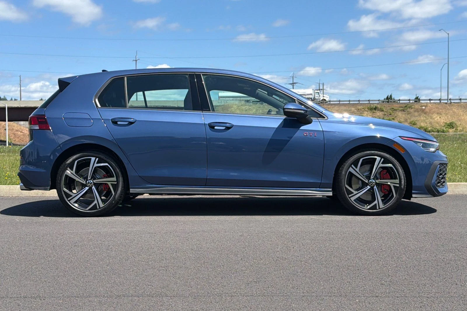 New 2026 Blue Volkswagen 2.0T SE image 2