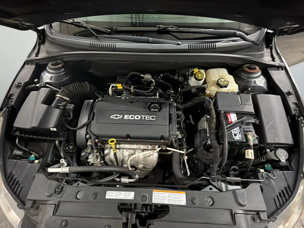 Used 2013 Gray Chevrolet LS image 32