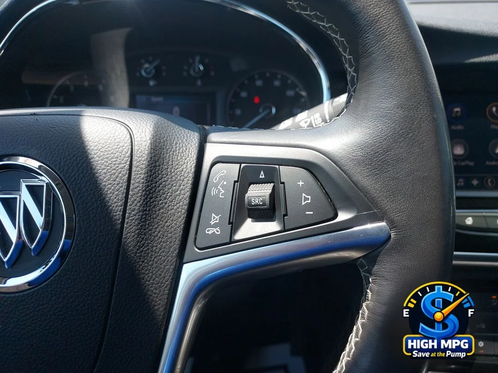 Used 2022 White Buick Preferred image 17