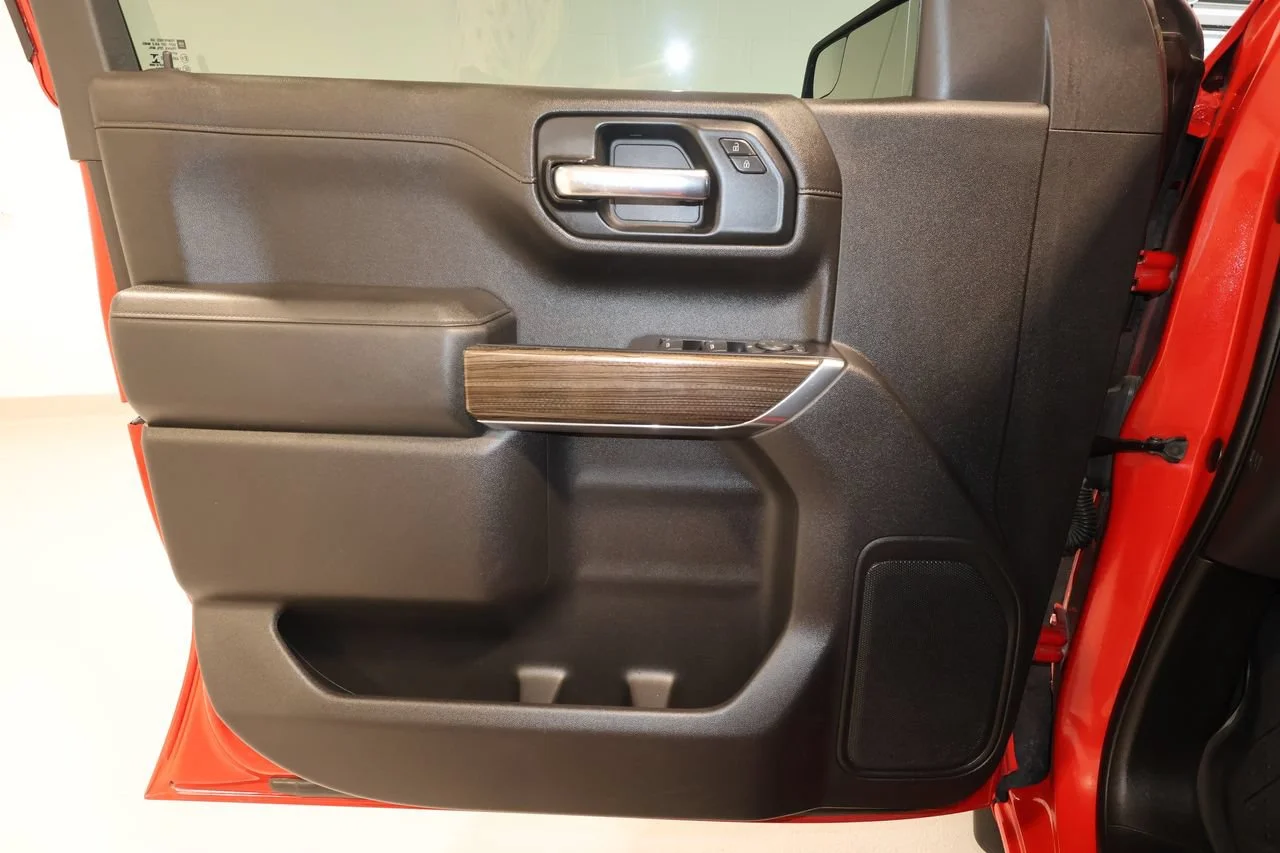 Used 2019 RED HOT Chevrolet LT image 12