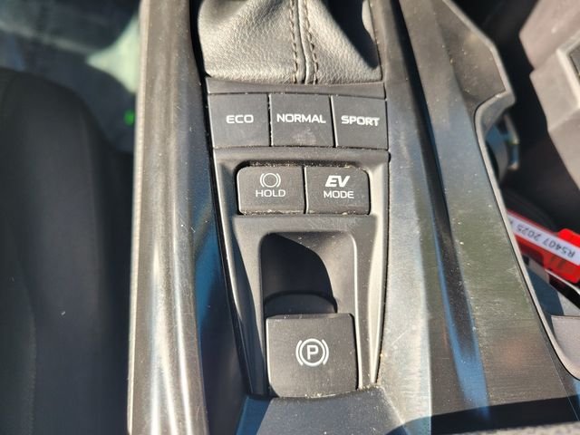 Used 2025  Toyota LE image 26