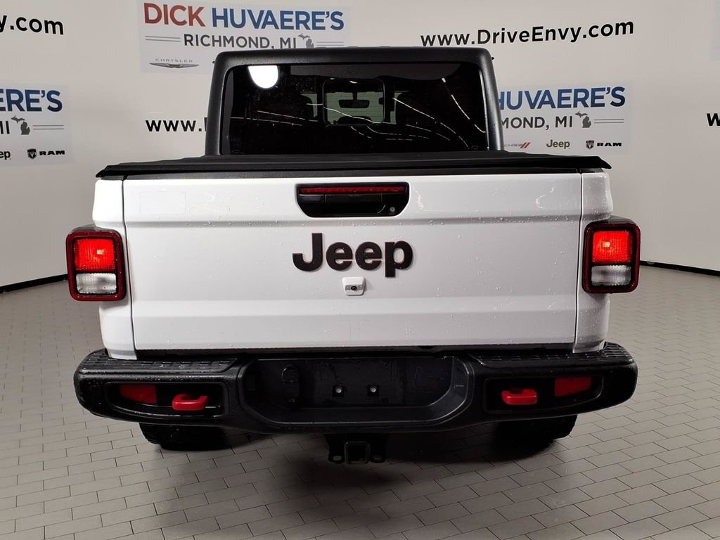 Used 2023 White Jeep Rubicon image 5