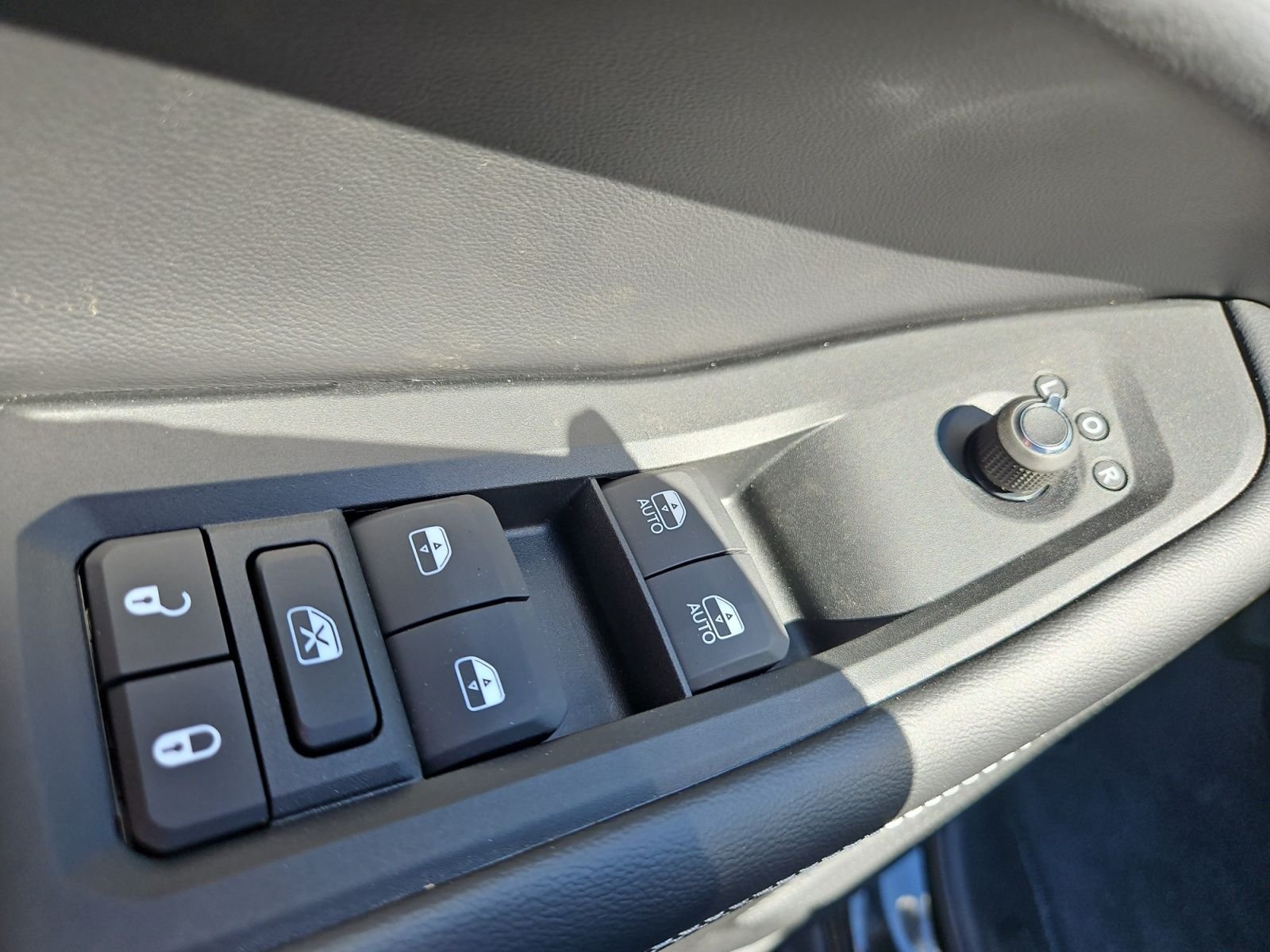 New 2027 High Gloss Black Jeep Laredo Altitude image 21