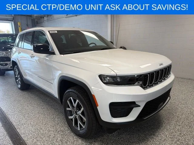 2027 Jeep Grand Cherokee Laredo X